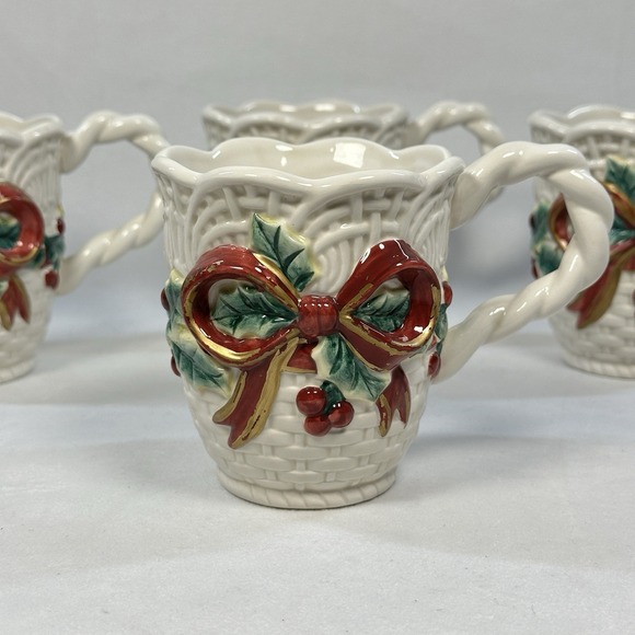 Fitz and Floyd Essentials Christmas Holiday Wreath Mug Set Of 4 - Picture 3 of 16